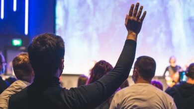 men church attendance
