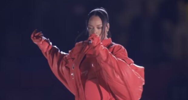 super bowl show rihanna