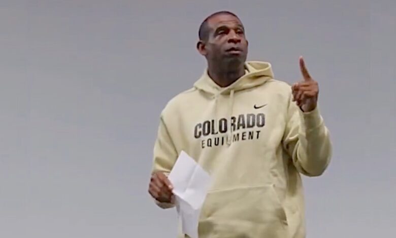 sanders dress freedom