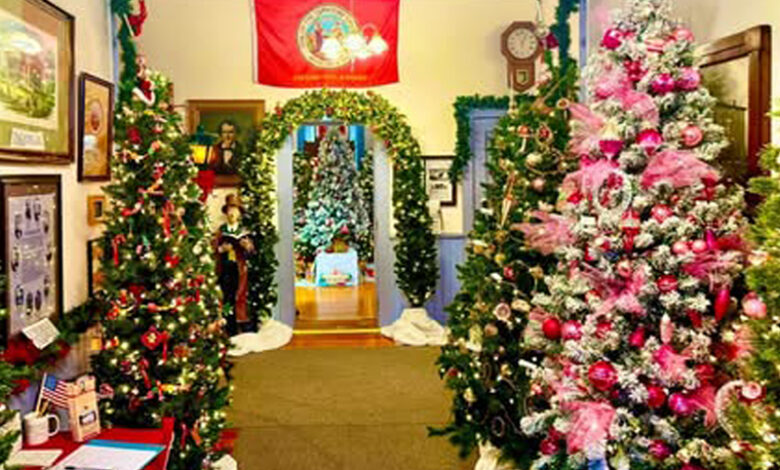 Lecompton Christmas Trees Display